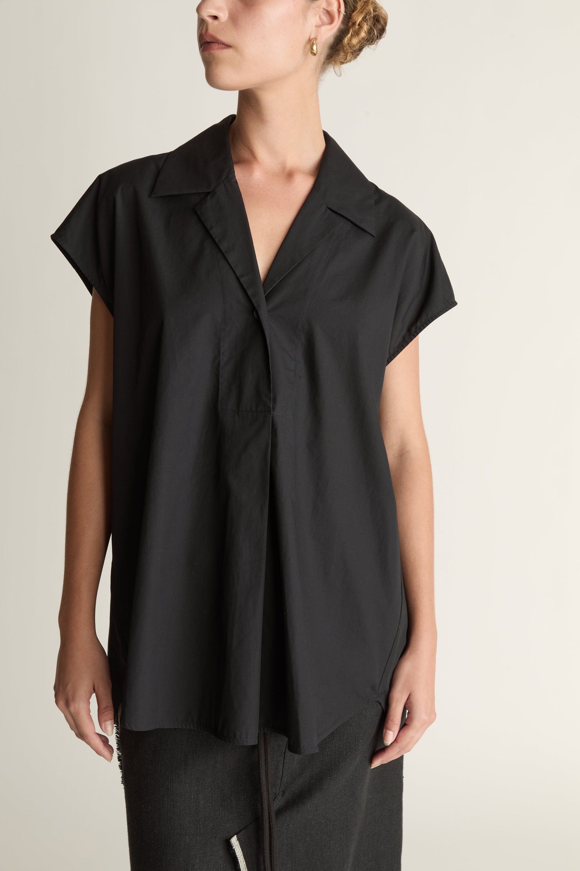 Emilie Sleeveless Shirt