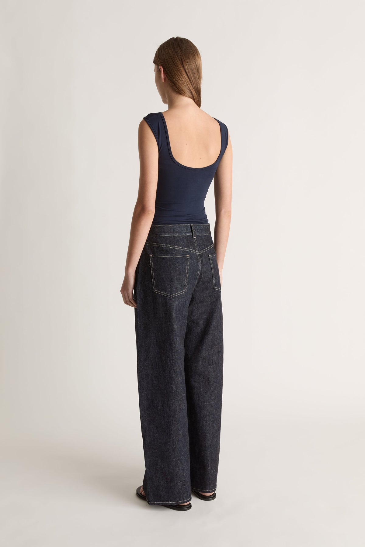 Recline Bateau Sleeveless Tank in Navy