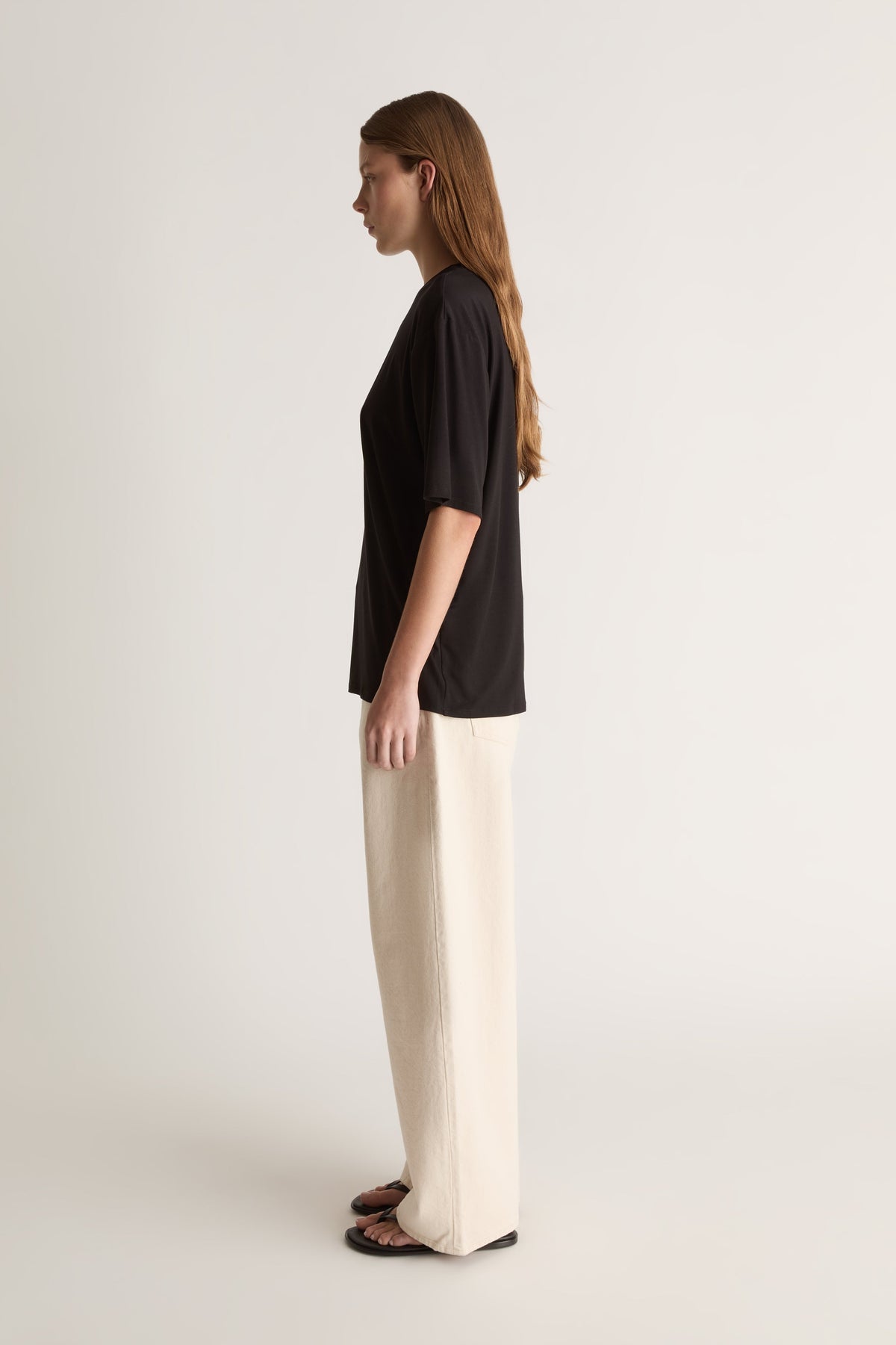 Relaxed Tee in Black