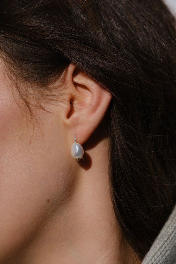 Small Perlita Earrings